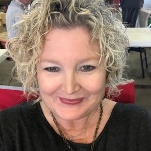 Meet your Posher, Kara